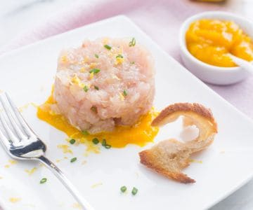 Amberjack tartare with mango sauce