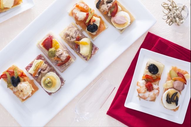 Canapés with Jelly - Italian recipes by GialloZafferano