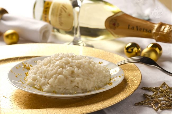 Risotto with Champagne - Italian recipes by GialloZafferano