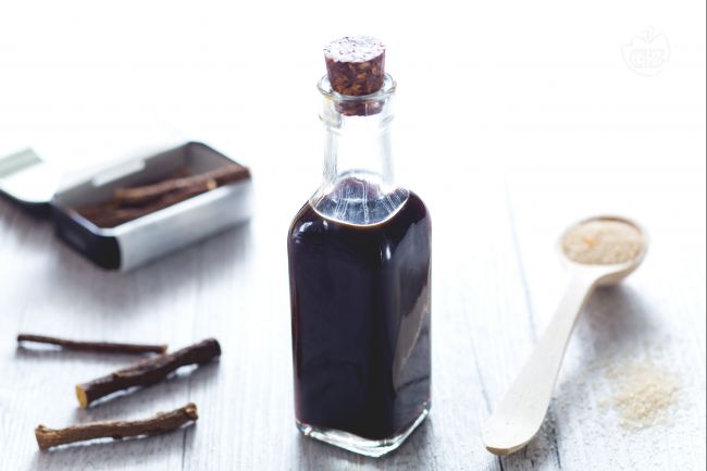 Liquorice Liqueur - Italian recipes by GialloZafferano