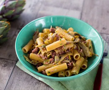 Pasta artichokes and sausage