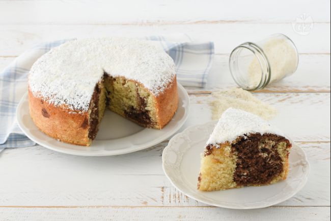 Soft Coconut and Chocolate Cake - Italian recipes by GialloZafferano
