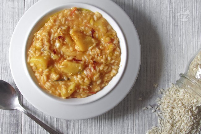 Rice with Potatoes and Scamorza - Italian recipes by GialloZafferano