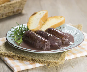 Sausages with Red Wine