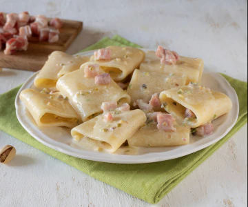 Paccheri with burrata cream and bacon