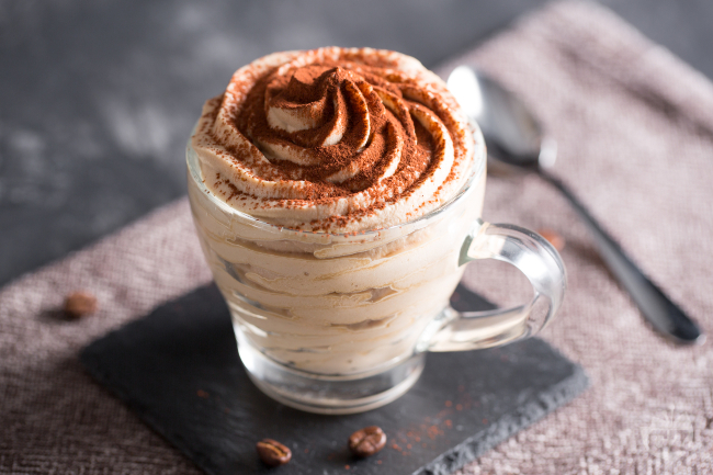 Coffee mousse - Italian recipes by GialloZafferano