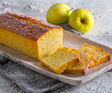 Yogurt and Apple Plumcake