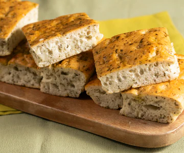 Gluten-free focaccia with aromatic herbs