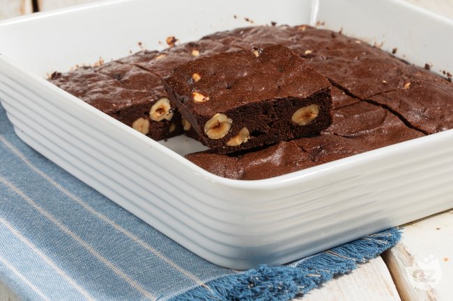 Microwave Brownies - Italian recipes by GialloZafferano