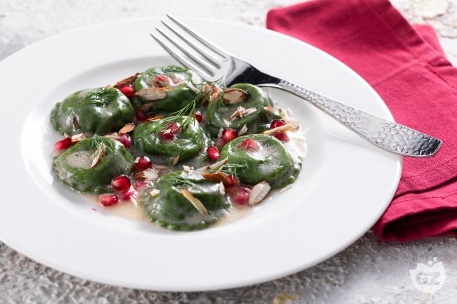 Green ravioli stuffed with cod - Italian recipes by GialloZafferano