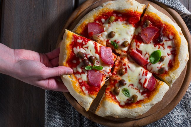 Pizza with Salami and Olives - Italian recipes by GialloZafferano
