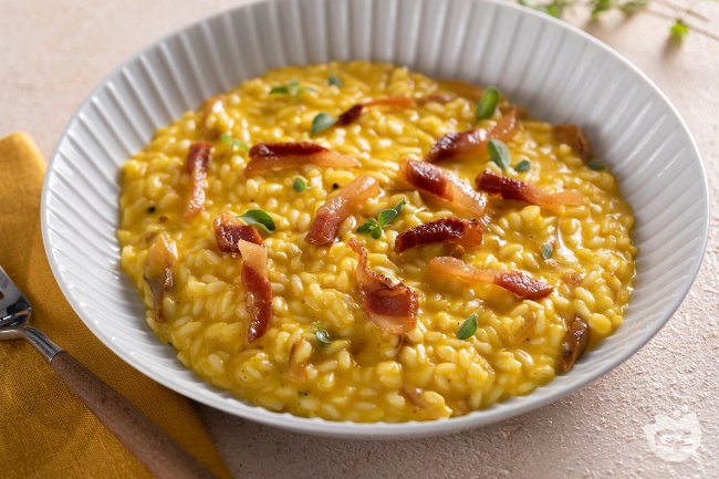 Risotto alla carbonara - Italian recipes by GialloZafferano