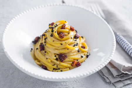 Fake saffron carbonara