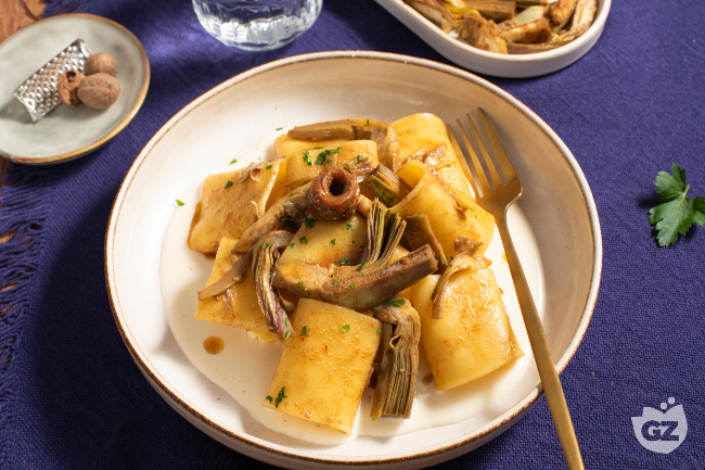 Paccheri with artichokes, pecorino cream, and anchovies - Italian recipes by GialloZafferano