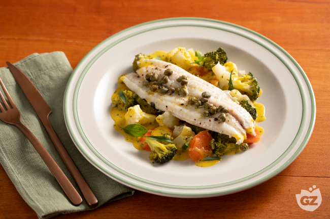 Sole en papillote with steamed vegetables - Italian recipes by GialloZafferano