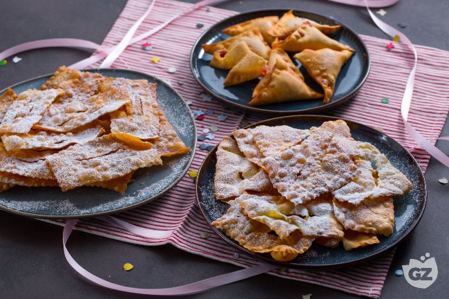 Carnival Chiacchiere: fried, baked and filled - Italian recipes by GialloZafferano