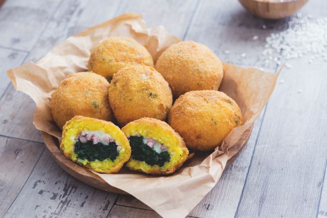 Spinach Arancini - Italian recipes by GialloZafferano