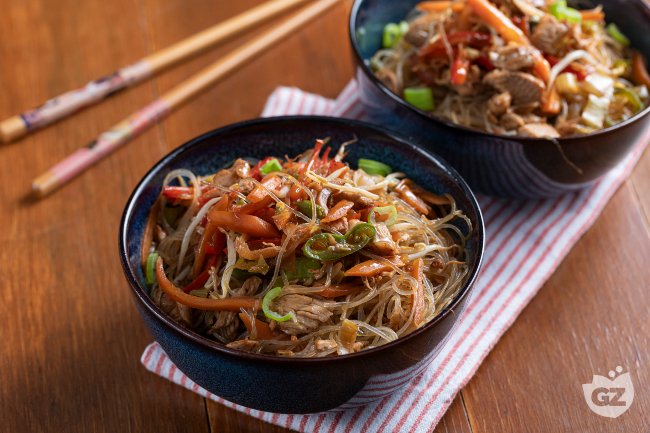 Oriental Soy Spaghetti - Italian recipes by GialloZafferano