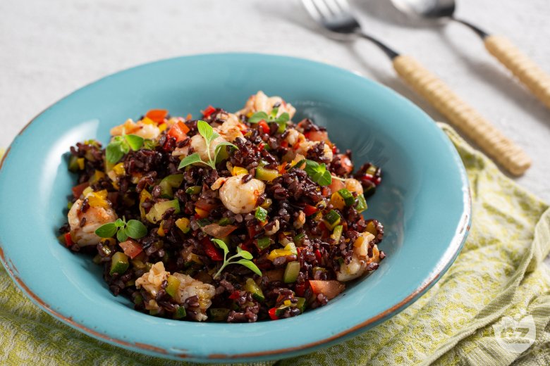 Venere Rice Salad with Vegetables and Shrimp