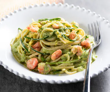Creamy zucchini and shrimp pasta