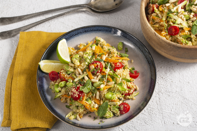 Quinoa Salad with Edamame and Vegetables - Italian recipes by GialloZafferano