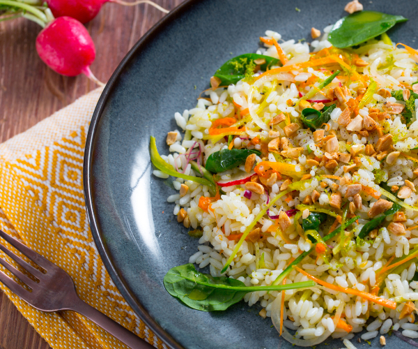 Rice salad with vegetables and peanuts