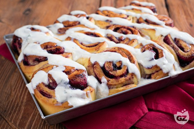 Blueberry Swirls - Italian recipes by GialloZafferano