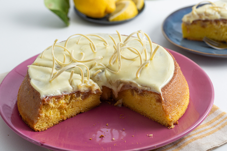 White chocolate and lemon cake