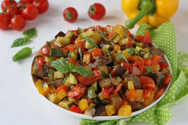 Vegetables in a pan - Italian recipes by GialloZafferano