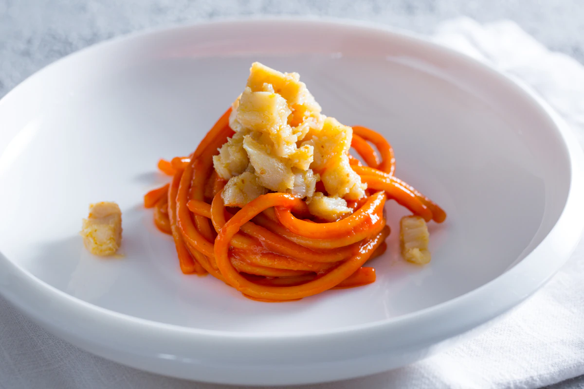 Spaghettoni with Bell Pepper Cream and Salt Cod