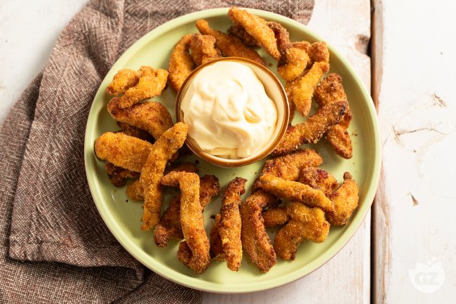 Chicken strips in air fryer - Italian recipes by GialloZafferano