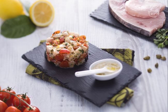 Mediterranean Swordfish Tartare - Italian recipes by GialloZafferano