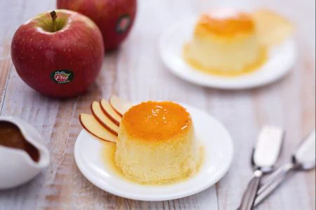 Apple crème caramel with fig sauce