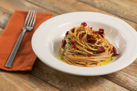 Spaghetti with Crispy Peppers and Breadcrumbs