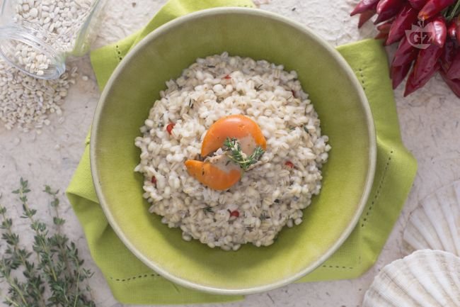 Barley Risotto with Scallop Cream - Italian recipes by GialloZafferano