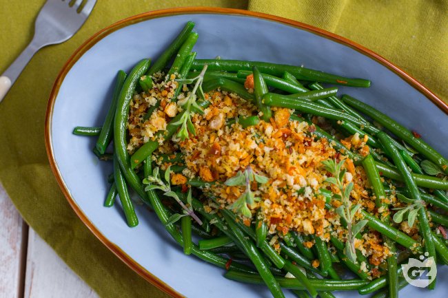 Garlic Green Beans - Italian recipes by GialloZafferano