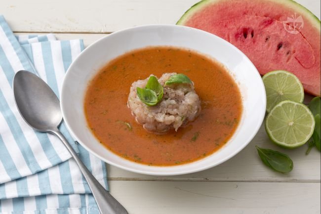 Gazpacho with Amberjack Tartare - Italian recipes by GialloZafferano