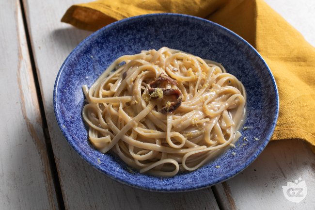 Butter and anchovy pasta: creamy lemon recipe ready in 20 minutes