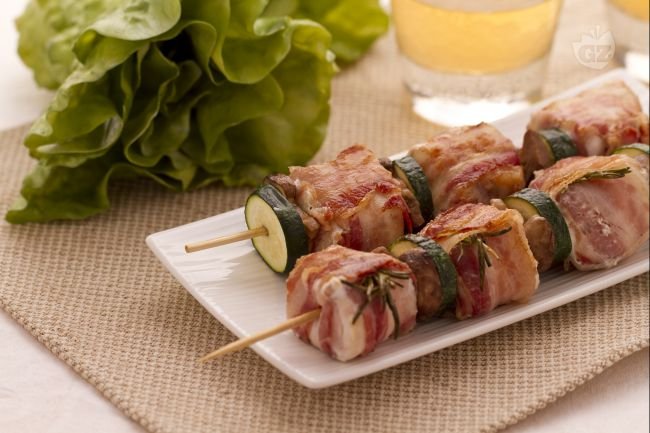Chicken Skewers - Italian recipes by GialloZafferano