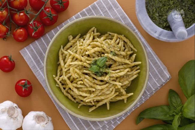 Trofie alla Portofino - Italian recipes by GialloZafferano