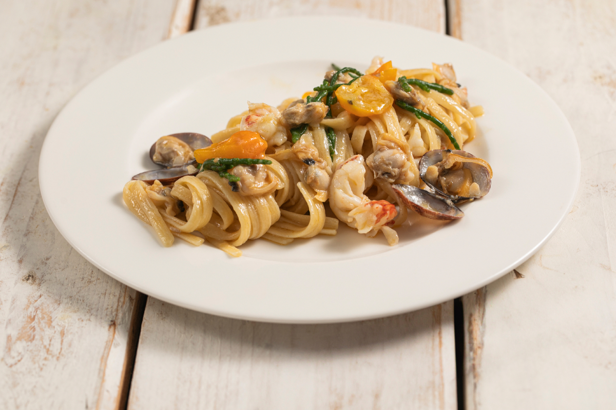 Pasta with clams, shrimp, and samphire