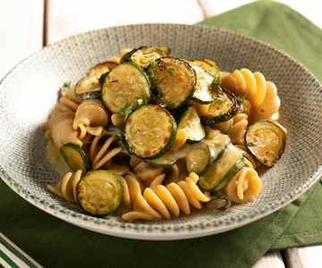 Pasta with zucchini and stracchino