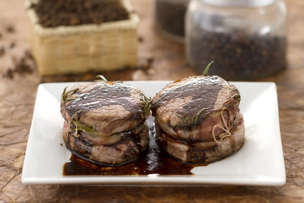 Filet Mignon Medallions with Balsamic Vinegar