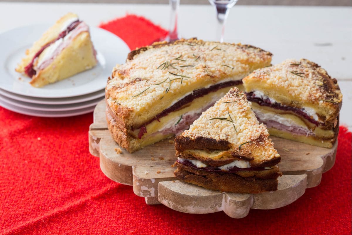 Gastronomic Panettone Cake
