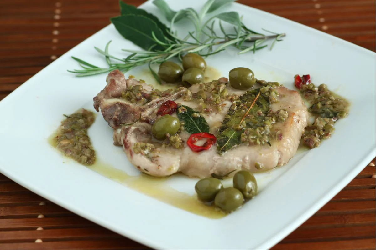 Pork knots with olives