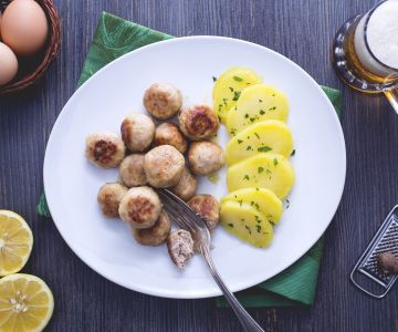Danish meatballs (Frikadeller) with parsley potatoes