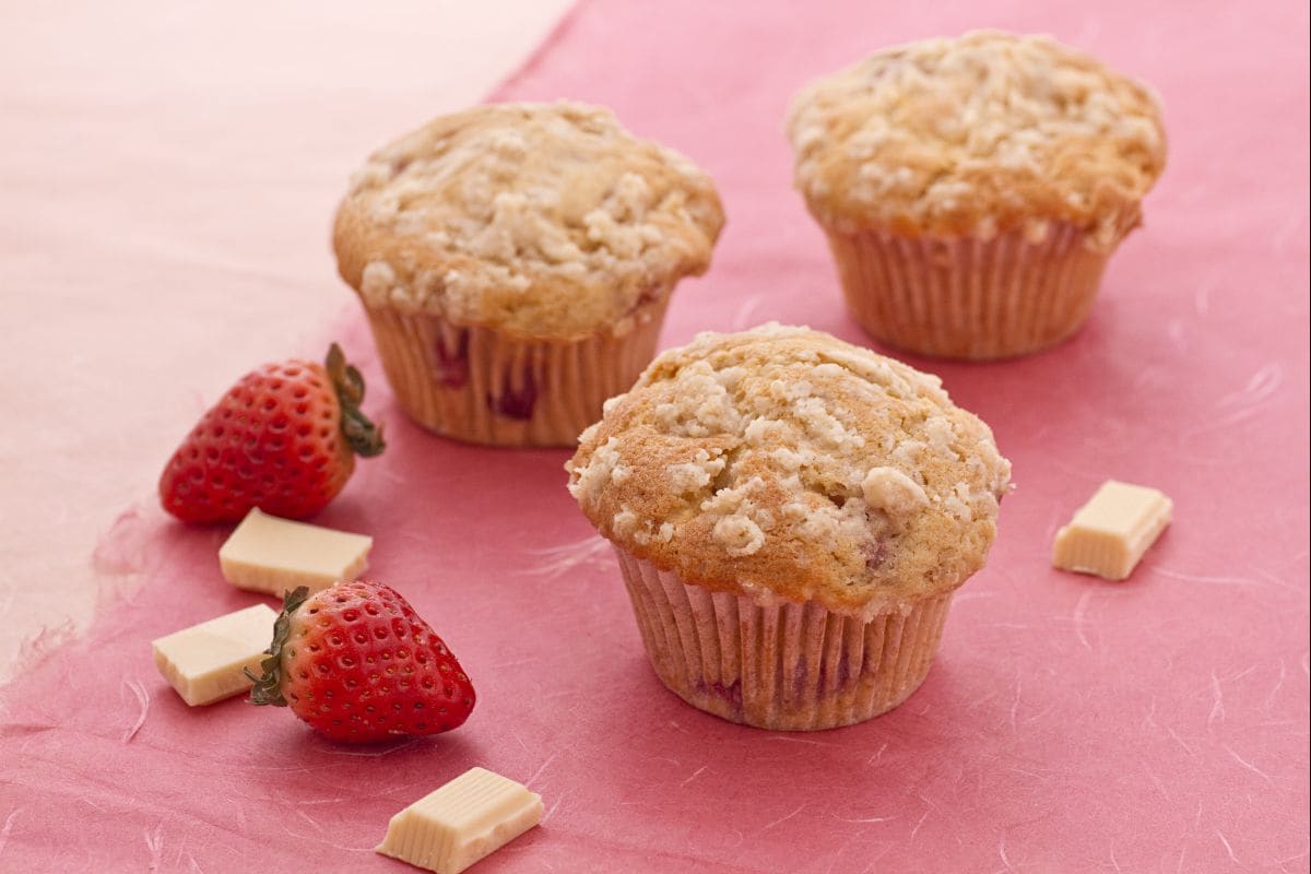 White chocolate and strawberry muffins