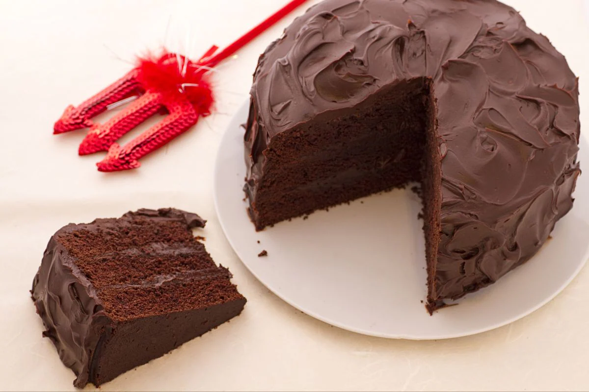 Devil's food cake