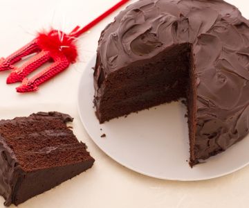 Devil's food cake