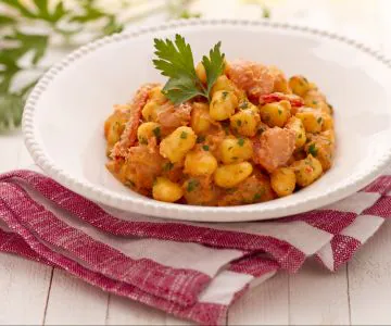 Gnocchetti with crab meat and shrimp